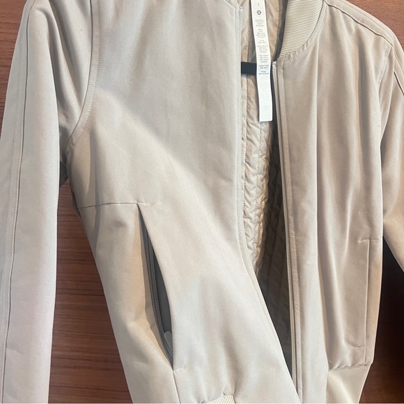 Lululemon Non-Stop Bomber Jacket (Reversable) - Picture 3 of 7